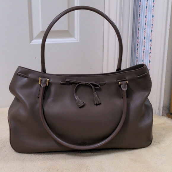 Anya Hindmarch taupe leather shoulder bag EUC - Picture 2 of 9